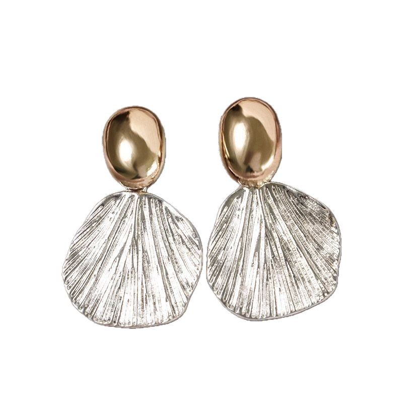 Black White Earring 